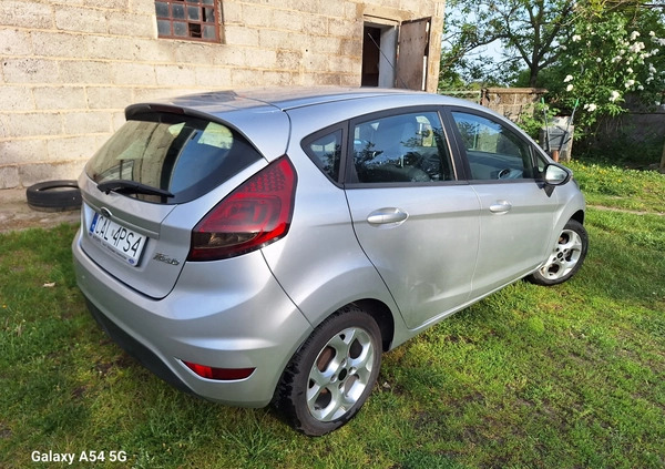 Ford Fiesta cena 21700 przebieg: 121000, rok produkcji 2012 z Łowicz małe 37